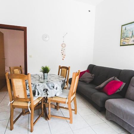Apartmani Males Rogoznica  Exterior photo